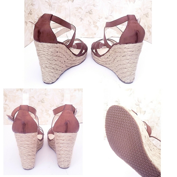 NWOT INTAGLIA WEDGES - Picture 3 of 3